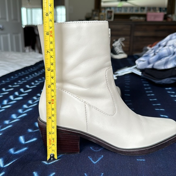 Matisse Ezra Boot in Bone - Picture 9 of 10